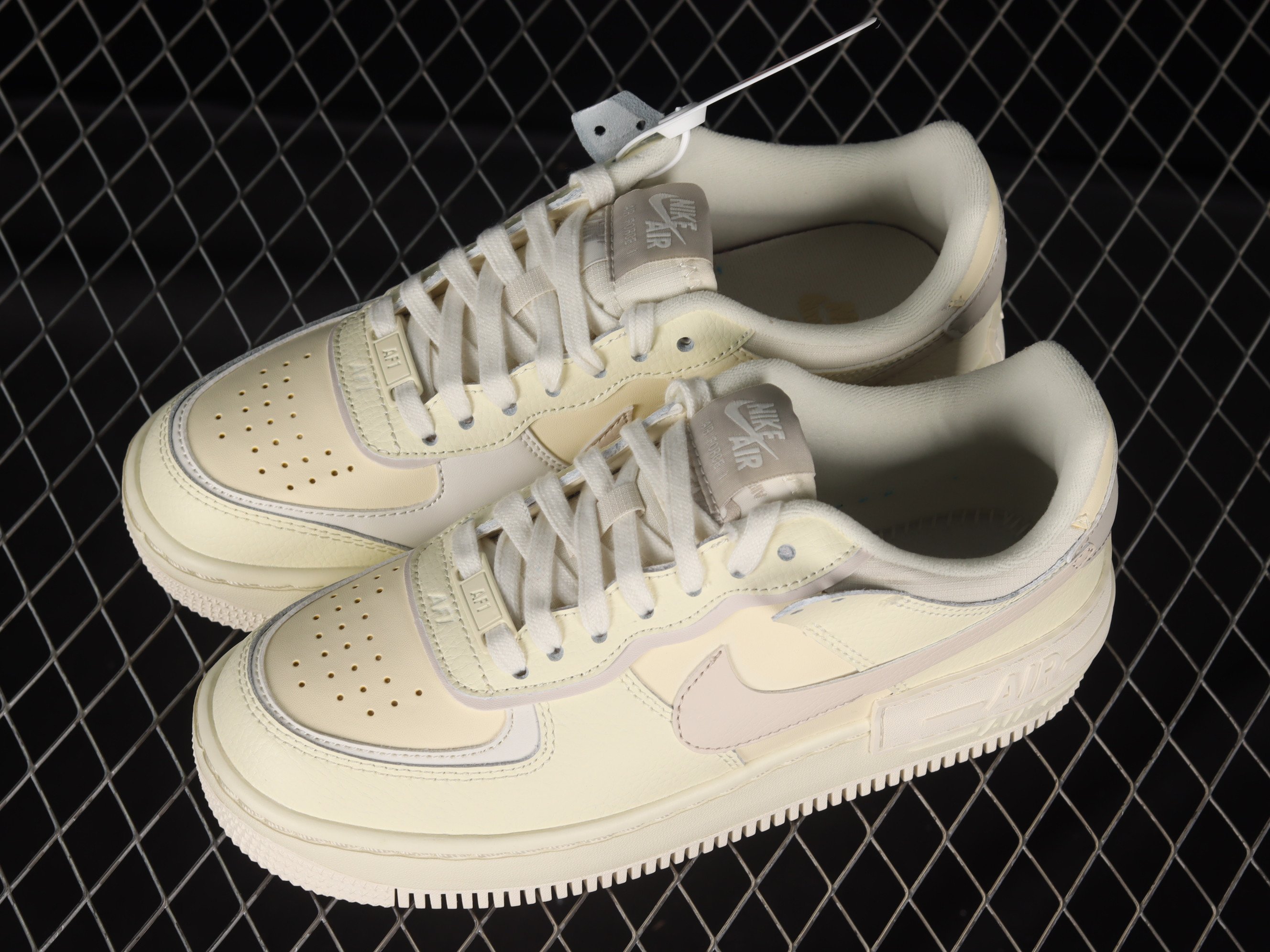 Nike Wmns Air Force 1 Pixel ‘Cashmere’ Shoes Sneakers SNK585113182