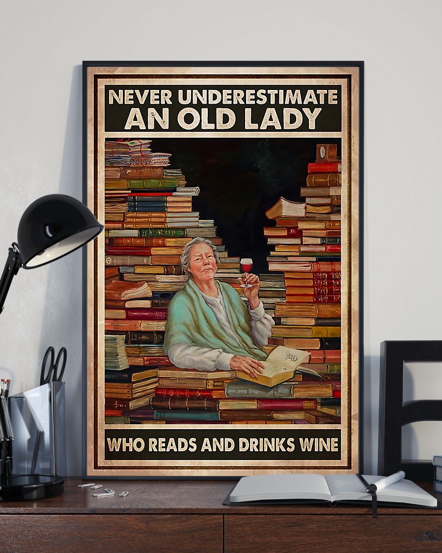 Librarian Never Underestimate An Old Lady Vertical Canvas And Poster | Wall Decor Visual Art