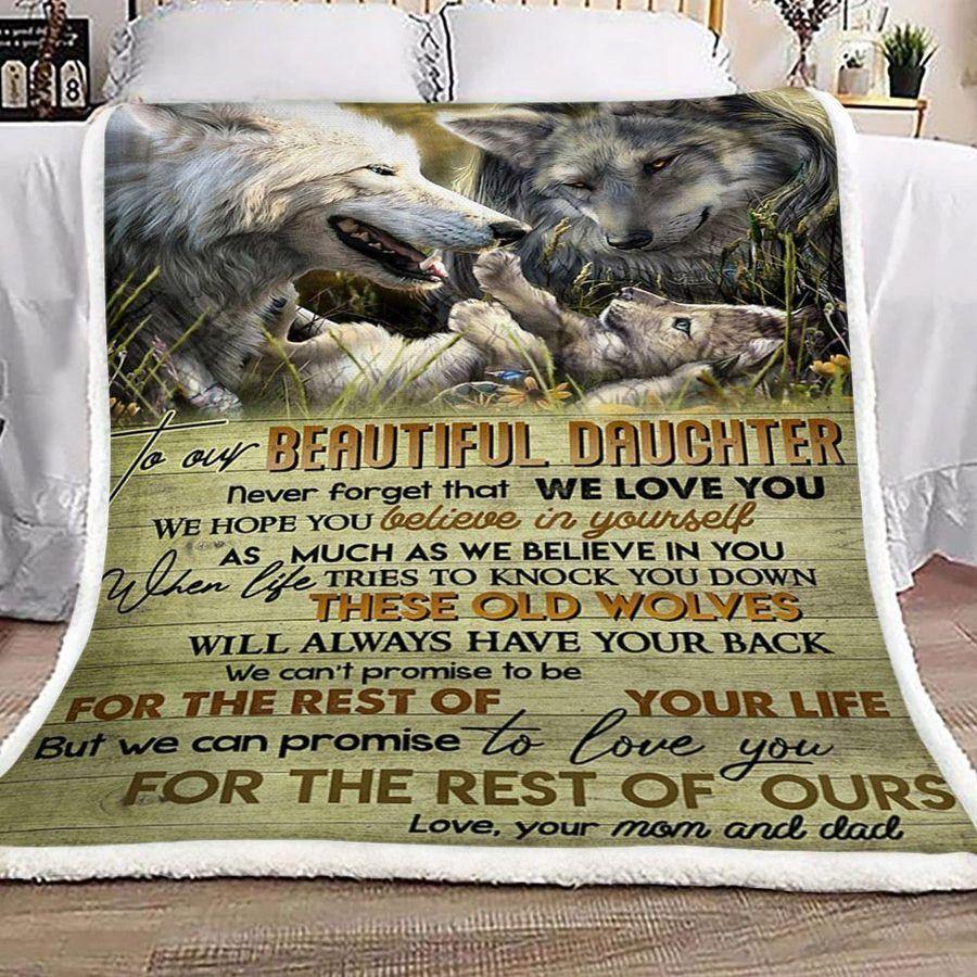 Wolf Mom And Dad To Beautiful Daughter – Best Idea Gift For Daughter, Gift For Home Decor, Gift For Family  – Fleece Blanket