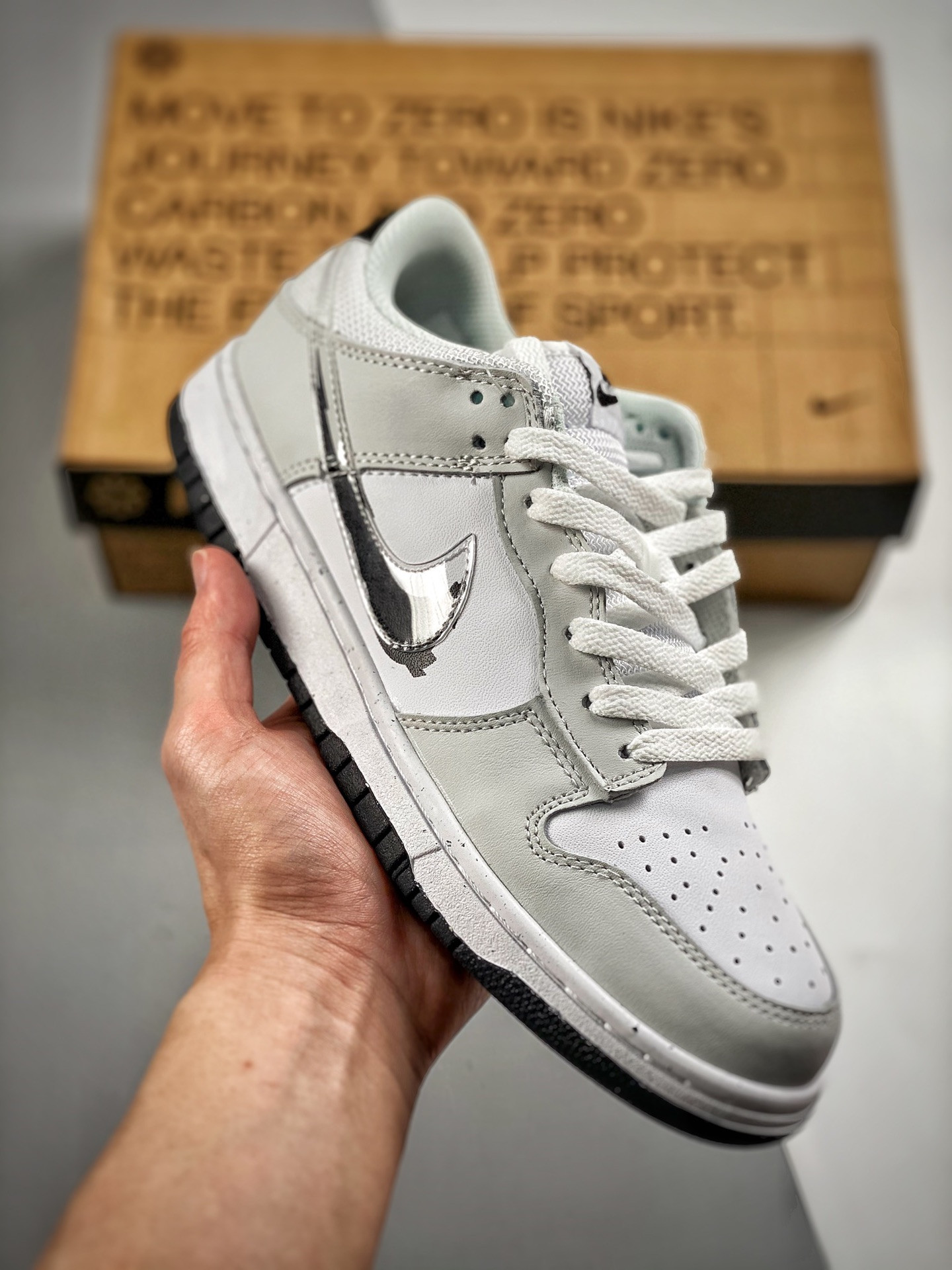 Nike Dunk Low ‘Glitch Swoosh’ WhiteGrey DV3033-001 5339436