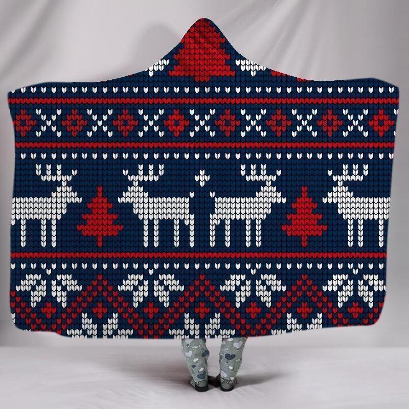 X-Mas Red And White Pattern Hooded Blanket Christmas Decoration Ideas