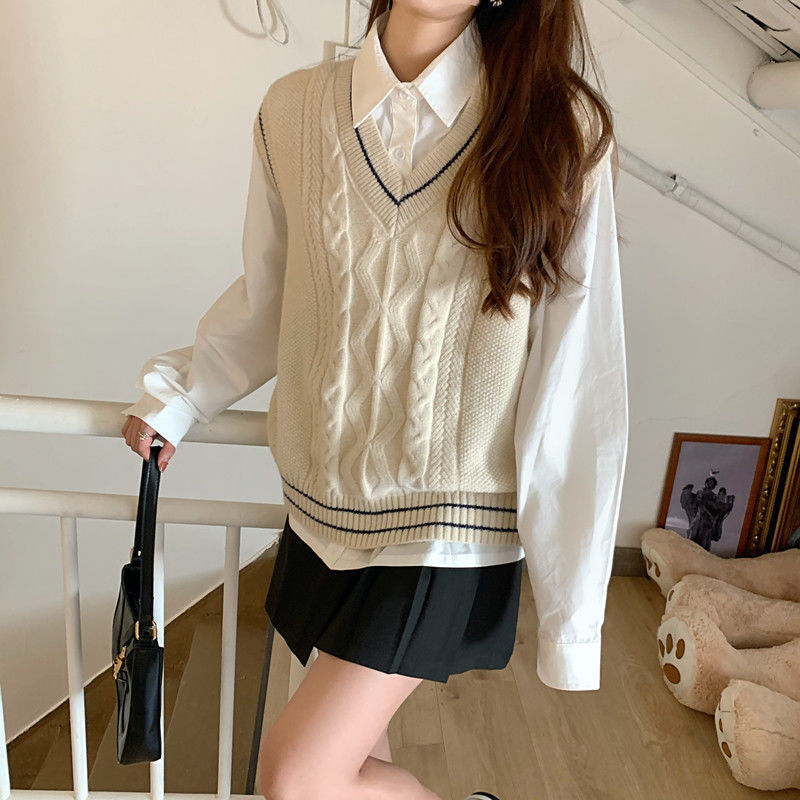 Sweater Vest Women Preppy Knitwear V-neck Loose Japanese JK All-match Retro Gentle Jumpers Sweet Girls Soft Sleeveless Sweaters alx