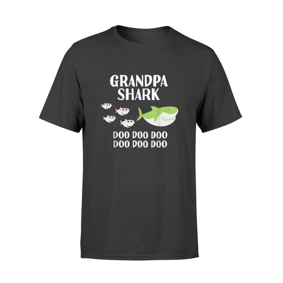 YOLOstuff Mens Grandpa Shark Halloween Christmas Shirt Grandpa Matching T-shirt