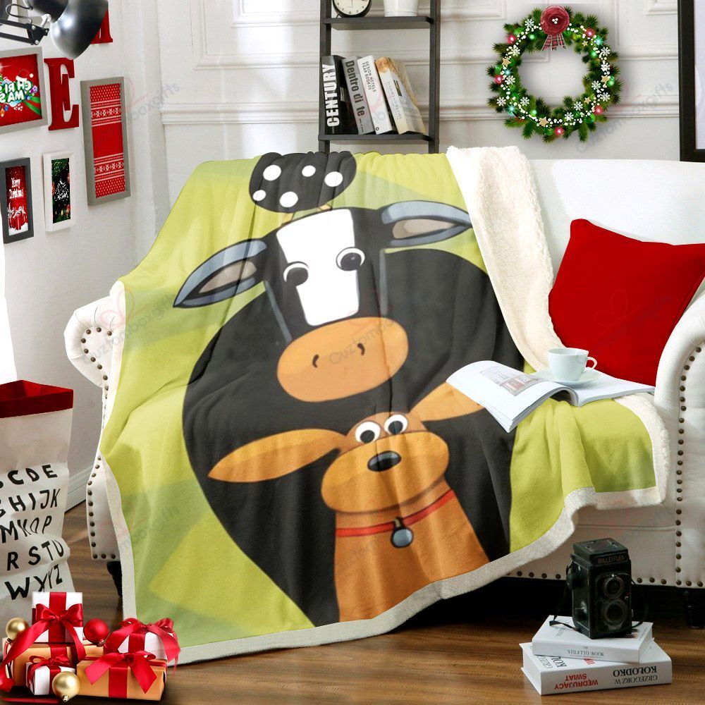 Animal Farm AM2410300CL Fleece Blanket