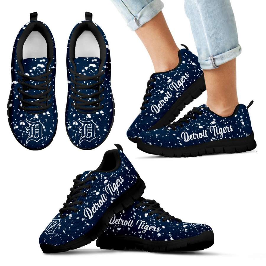 Christmas Snowing Incredible Pattern Detroit Tigers Sneakers