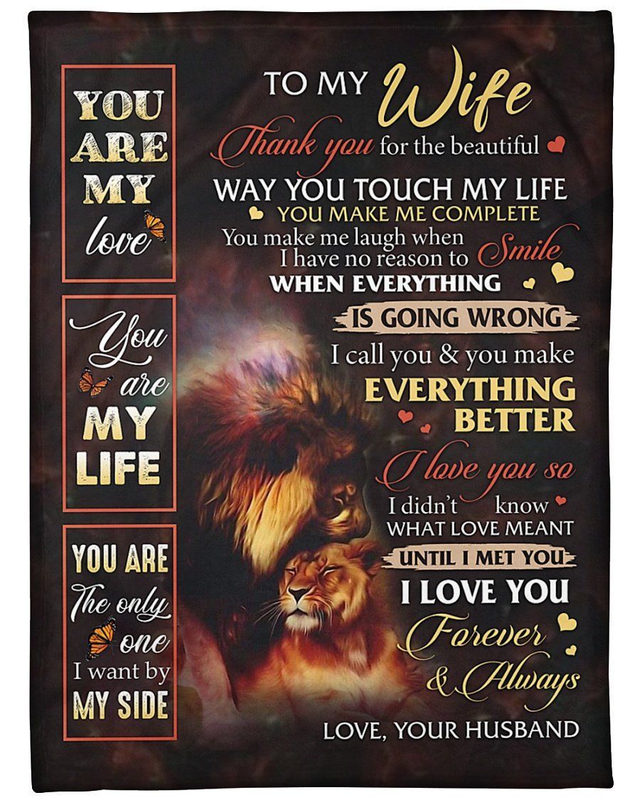 When Everything Is Going Wrong Lion Fleece Blanket Gift For Wife Fleece Blanket