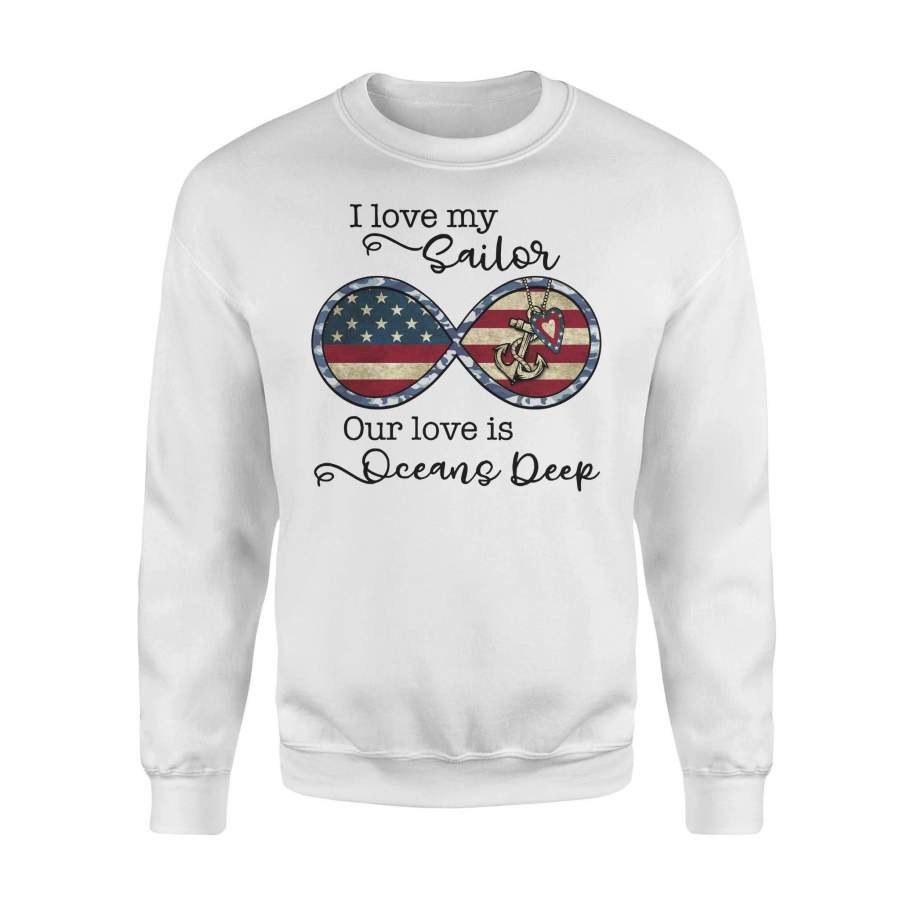 Navy – I love my Sailor – Standard Fleece Sweatshirt