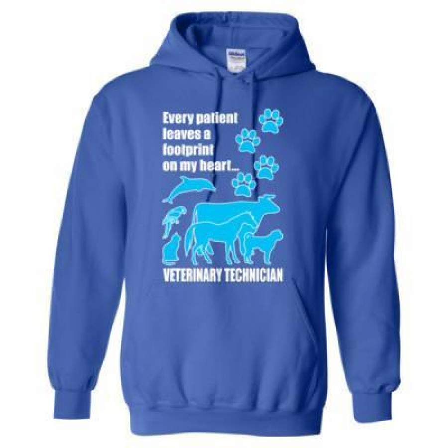 AGR Every Patient Leaves A Footprint On My Heart Veterinary Technician – Heavy Blend™ Hooded Sweatshirt