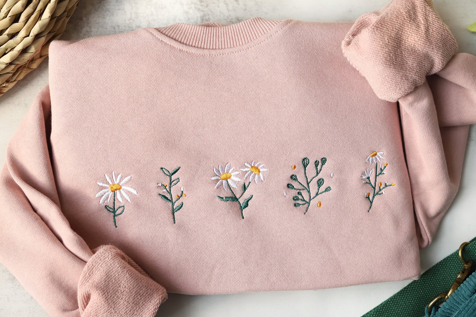 Pink Daisy Embroidered Halloween Sweatshirt 2D Crewneck Sweatshirt All Over Print Sweatshirt For Women Sweatshirt For Men Sws3364