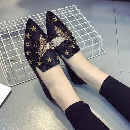 Suede Embroidered Animal Flat Shoes