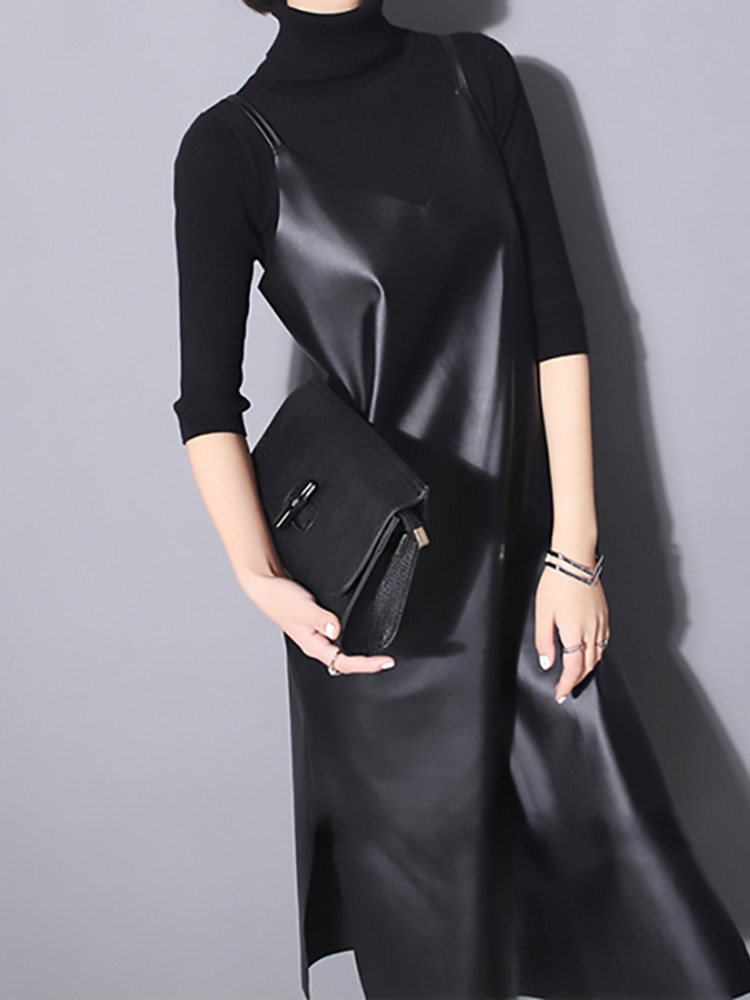 [EAM] Women Black Pu Leather Long Hem Slit Dress New V-Neck Sleeveless Loose Fit Fashion Tide Spring Autumn 2022 JO28701 alx