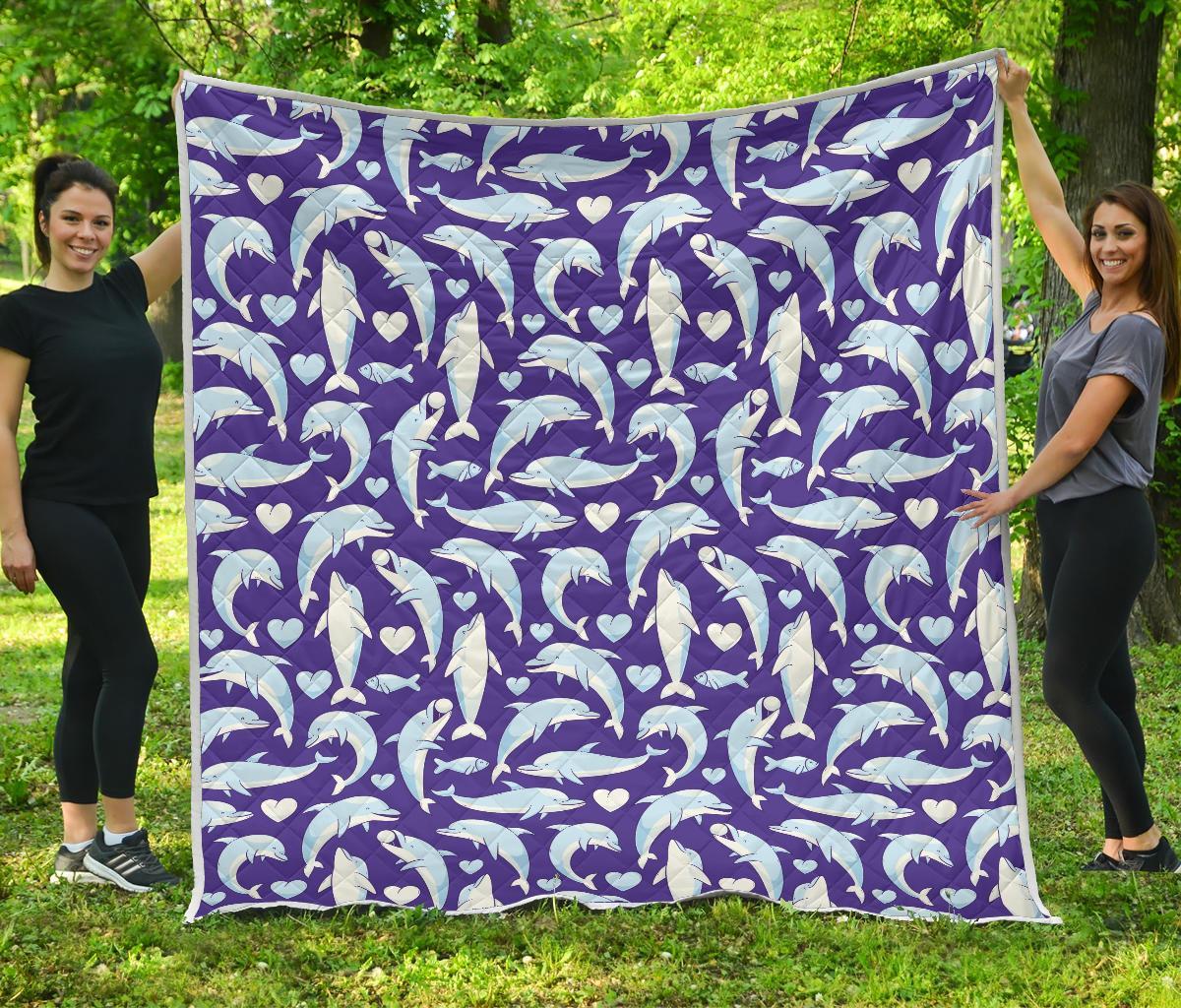 Dolphin Smile Print Pattern Quilt Bedspread