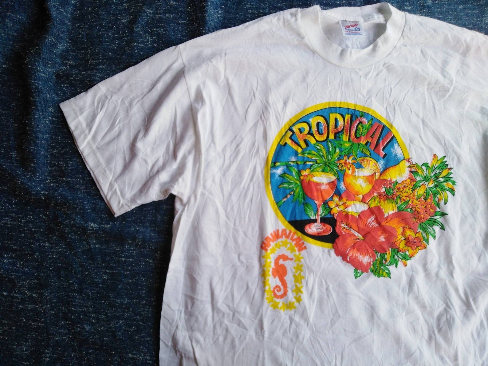 Vintage Tropical Tshirt Hawaiian Tshirt Vintage Hawaii Tshirt Beach Tshirt Vintage Surf Tshirt 90S Tshirt