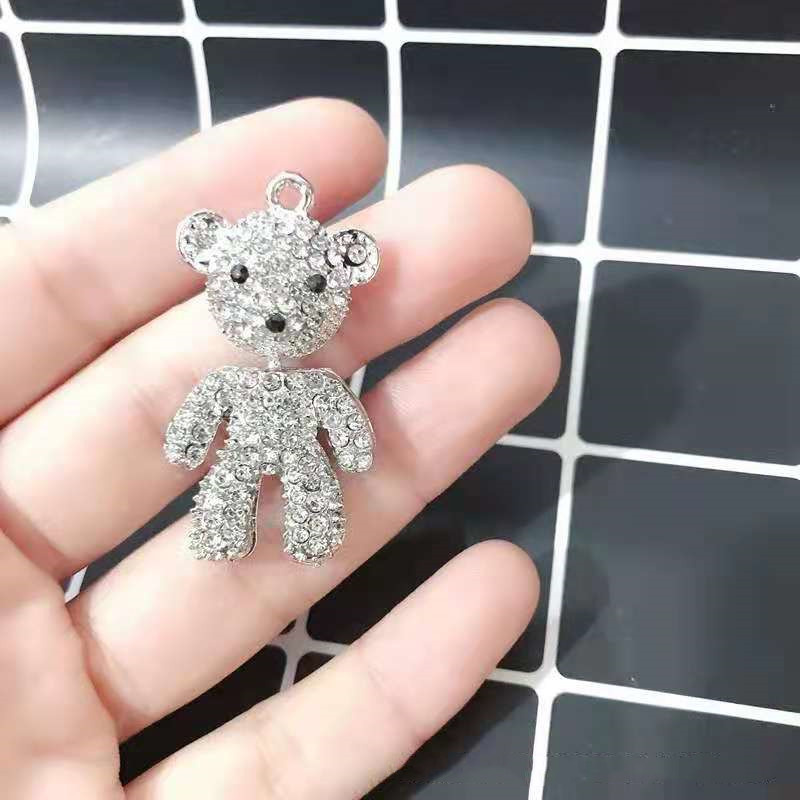 2PCS New High-End Diamond-Studded Boutique Bear Sweater Chain Accessories Female Cute Creative Ins Pendant Bag Pendants Jewelrys alx