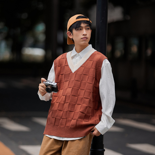 Sweater Vest Men American Cool All-match V-neck Knitting Streetwear Preppy BF Handsome Clothing Baggy Teens Dynamic Chic Ulzzang alx