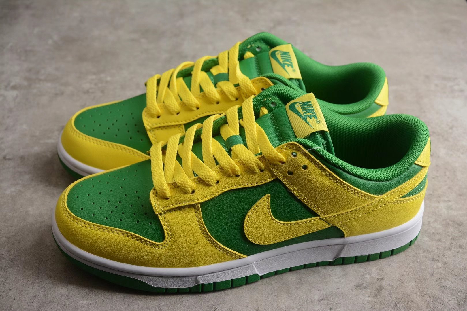 Nike Dunk Low Reverse Brazil Shoes Sneakers SNK686125892