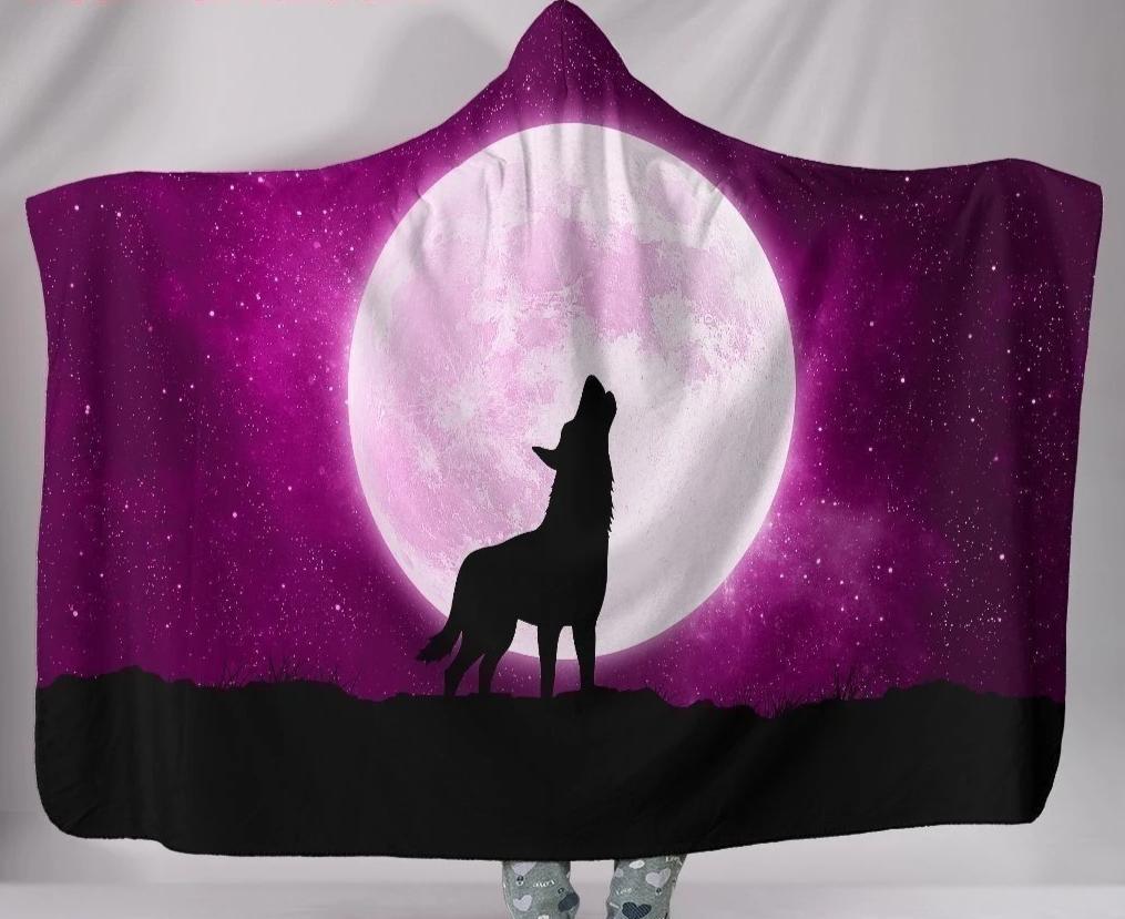 Wolf Howling At Moon Hooded Blanket