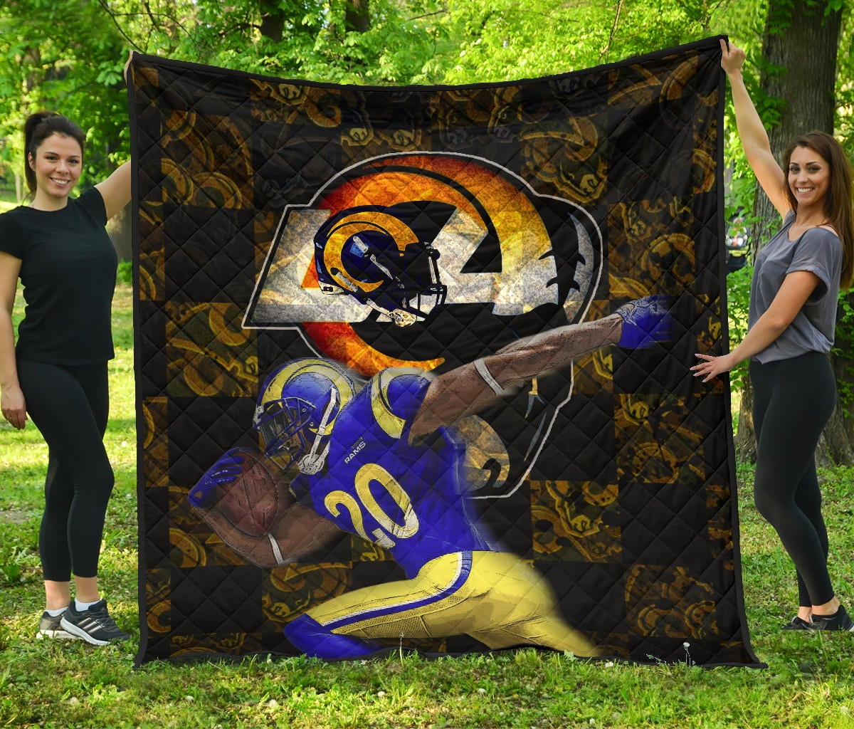 Los Angeles Rams American Football Team Raymond Calais 30 Grab Rugby Ball Running Premium Quilt Blanket