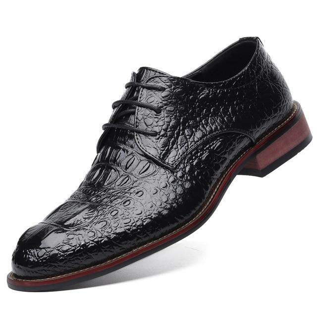 Four Seasons Crocodile Pattern Leather Men Shoes Pointed Toe Hand-made Casual Flats Men Business Oxfords Leather Shoes Delocrd