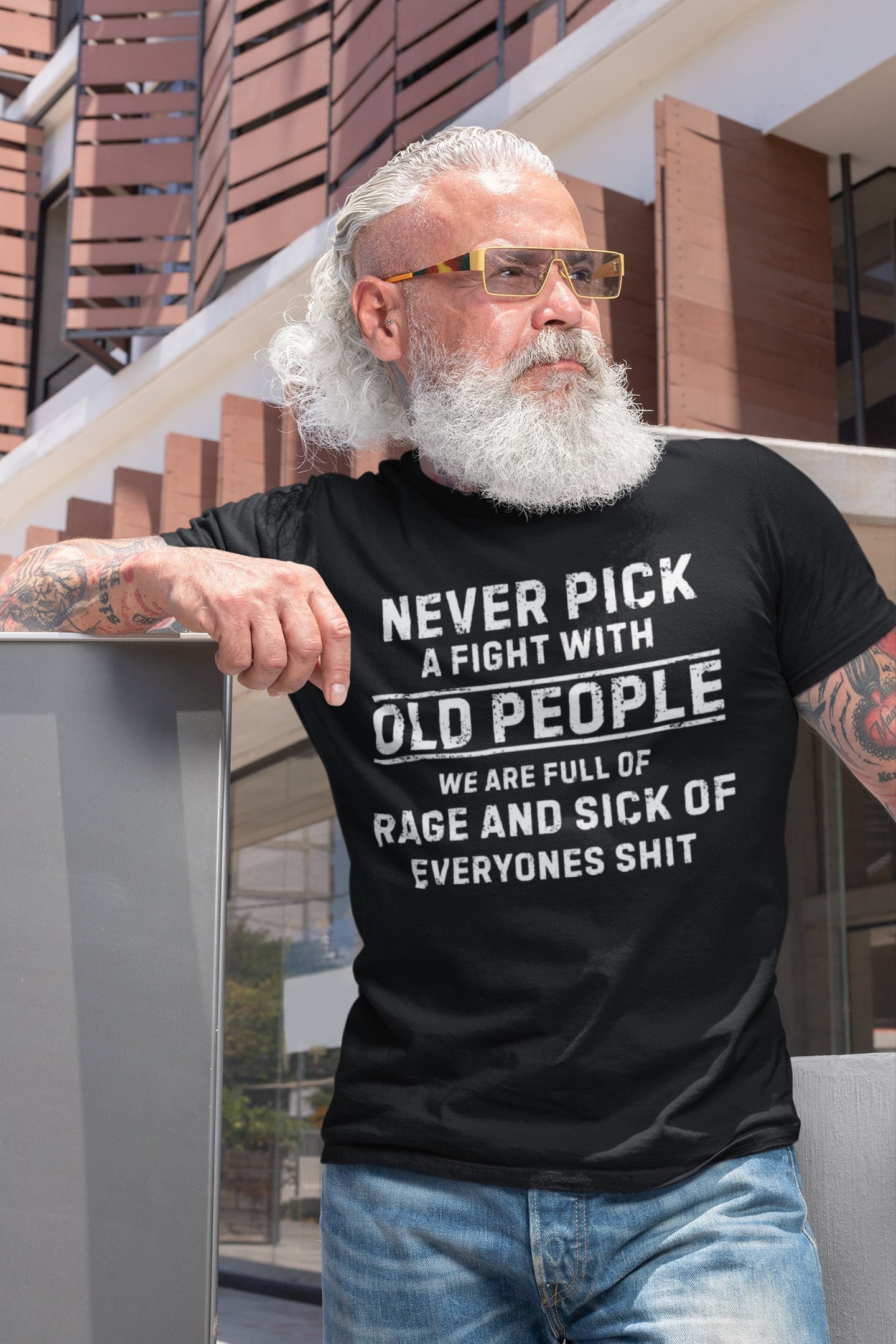 Mens Never Pick A Fight With Old People T shirt Gift gifts for grandpa shirts Sarcasm Tee Retirment Funny Shirts