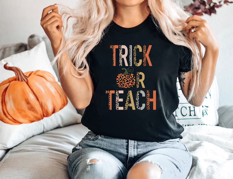 Classic Unisex T-Shirt For Teacher Trick Or Teach Cute Leopard Pumpkin Printed Happy Halloween Shirt