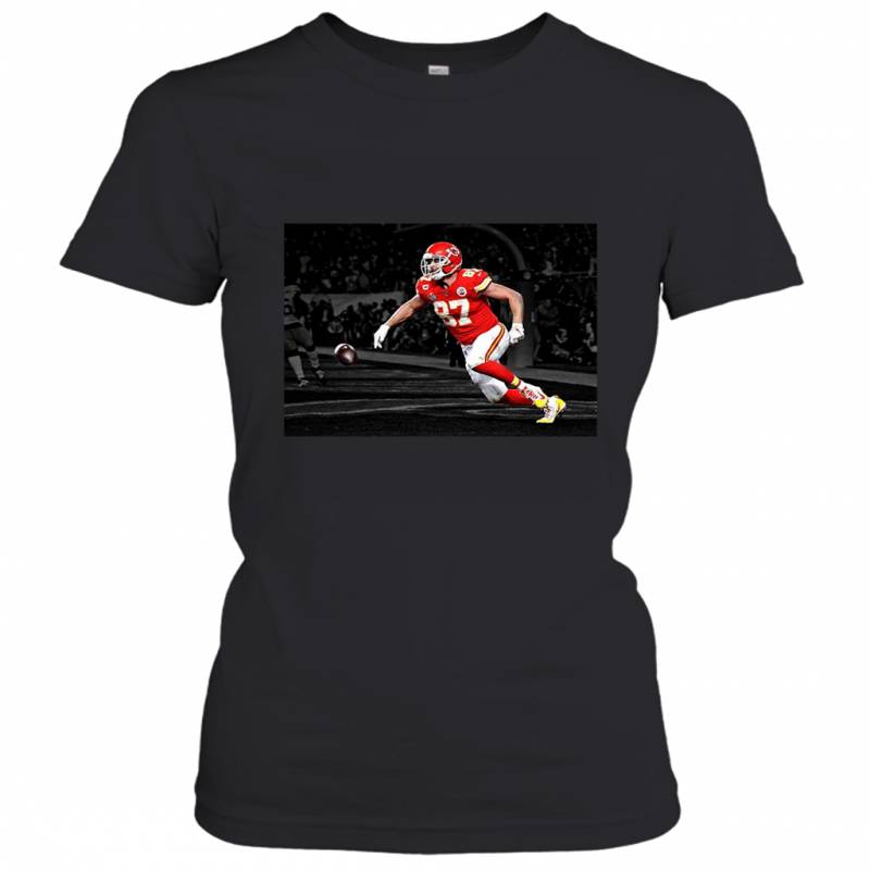 Super Bowl 54 Kansas City Chiefs Travis Kelce Celebrates In The End Zone During The Super Bowl Women’s T-Shirt