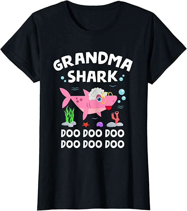 Womens Grandma Shark – Funny Mother’s Day & Shark Lover Gift T-Shirt