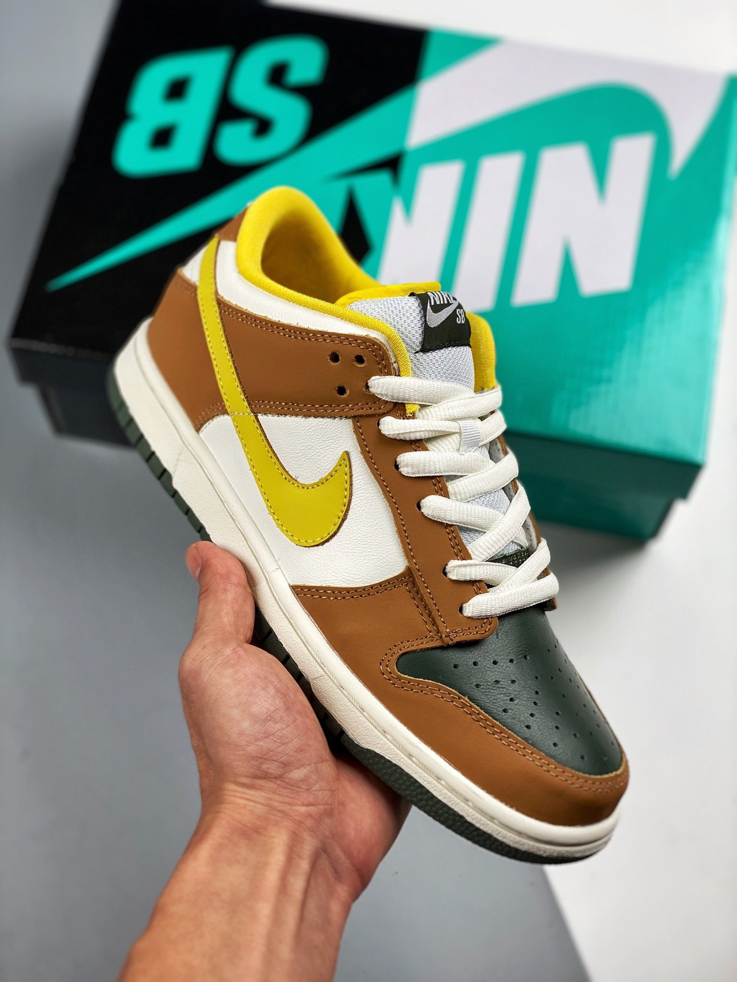 Nike SB Dunk Low Pro VaporMineral Yellow 5339036