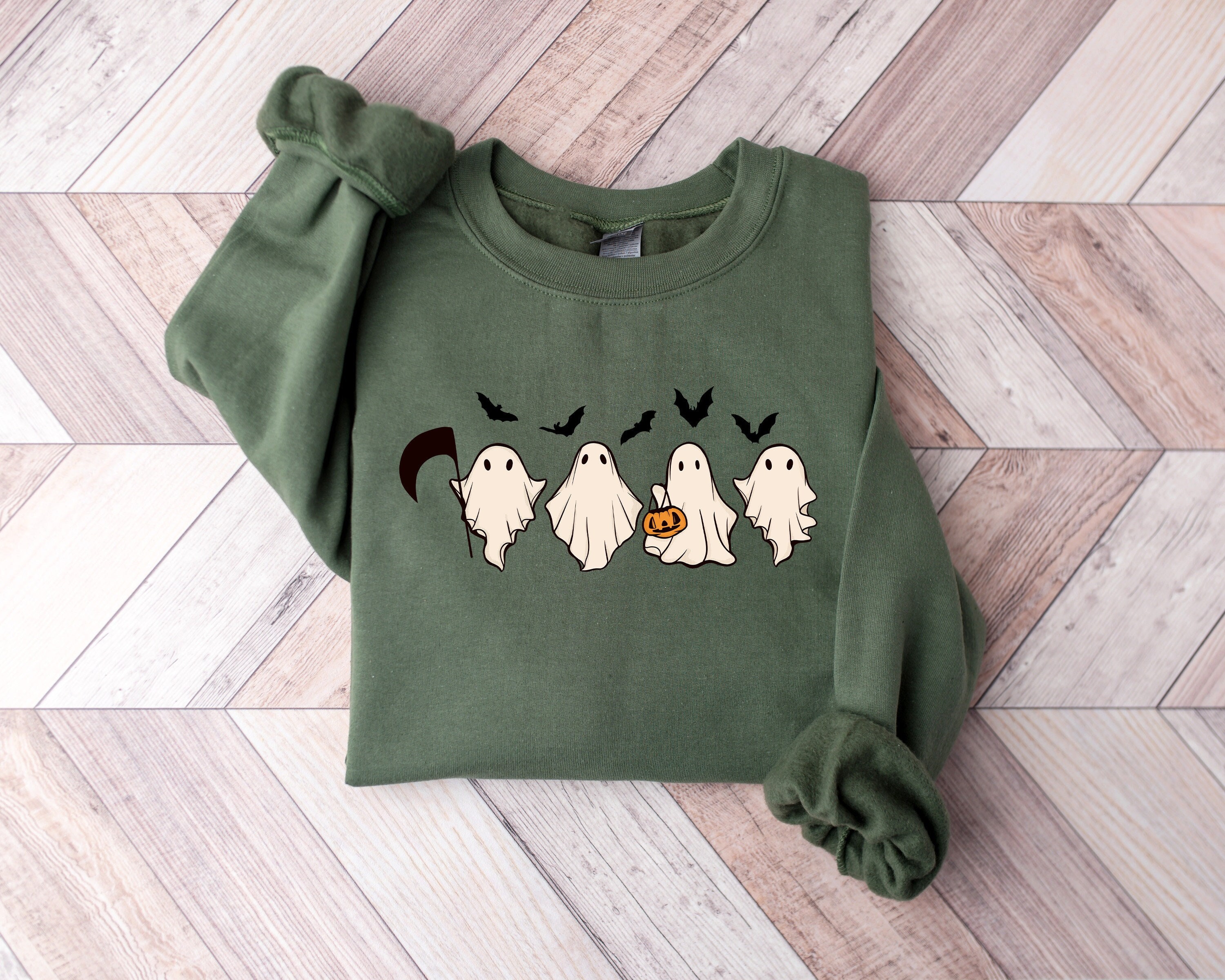 Vintage Halloween Sweatshirt, Ghost Halloween Shirt for Women, Fall Shirts, Halloween Sweater, Ghost Sweatshirt, Halloween Crewneck