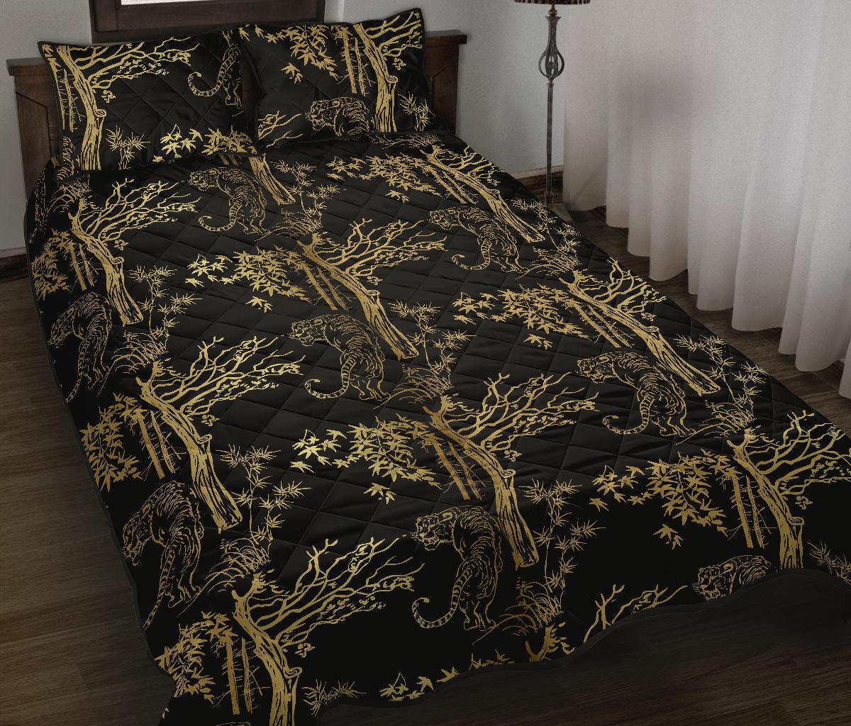 Bengal Tiger and Tree Pattern Quilt Bed Set