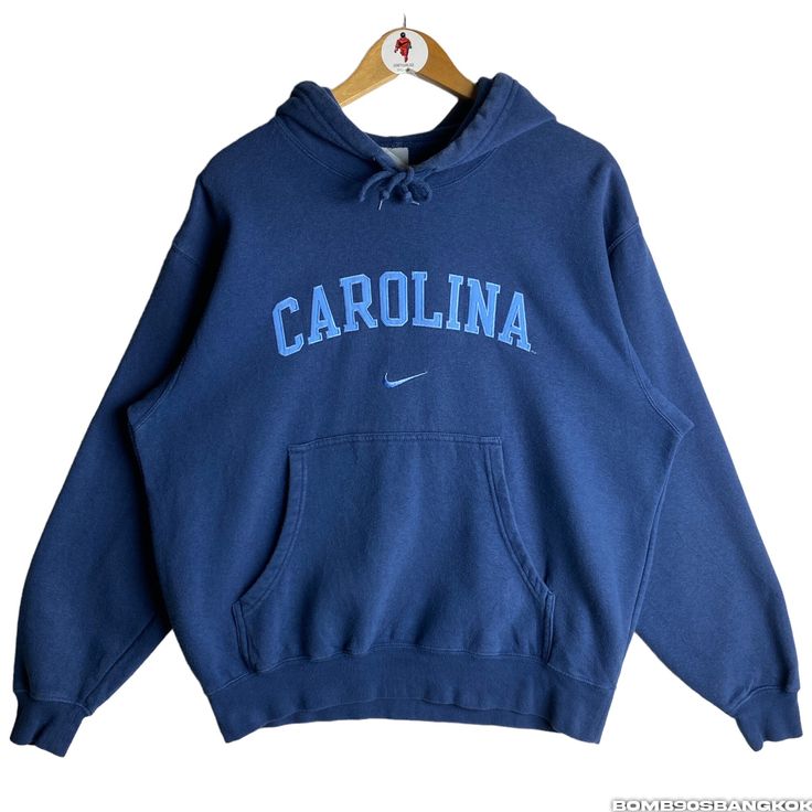 Vintage NIKE UNC Embroidered University of North Carolina Hoodie Pullover Long Sleeve Sweatshirt