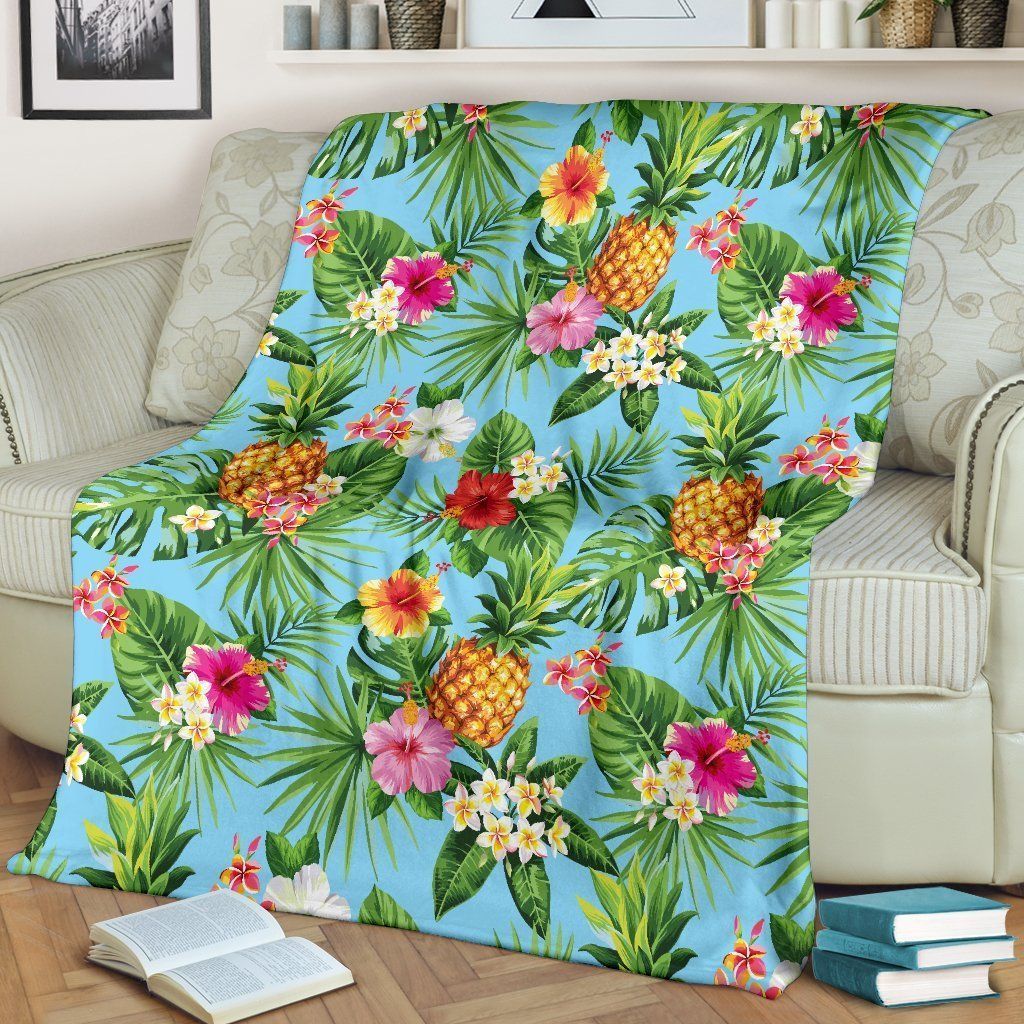 Pineapple Hawaiian Flower Tropical Light Blue Fleece Blanket - Gearnoble