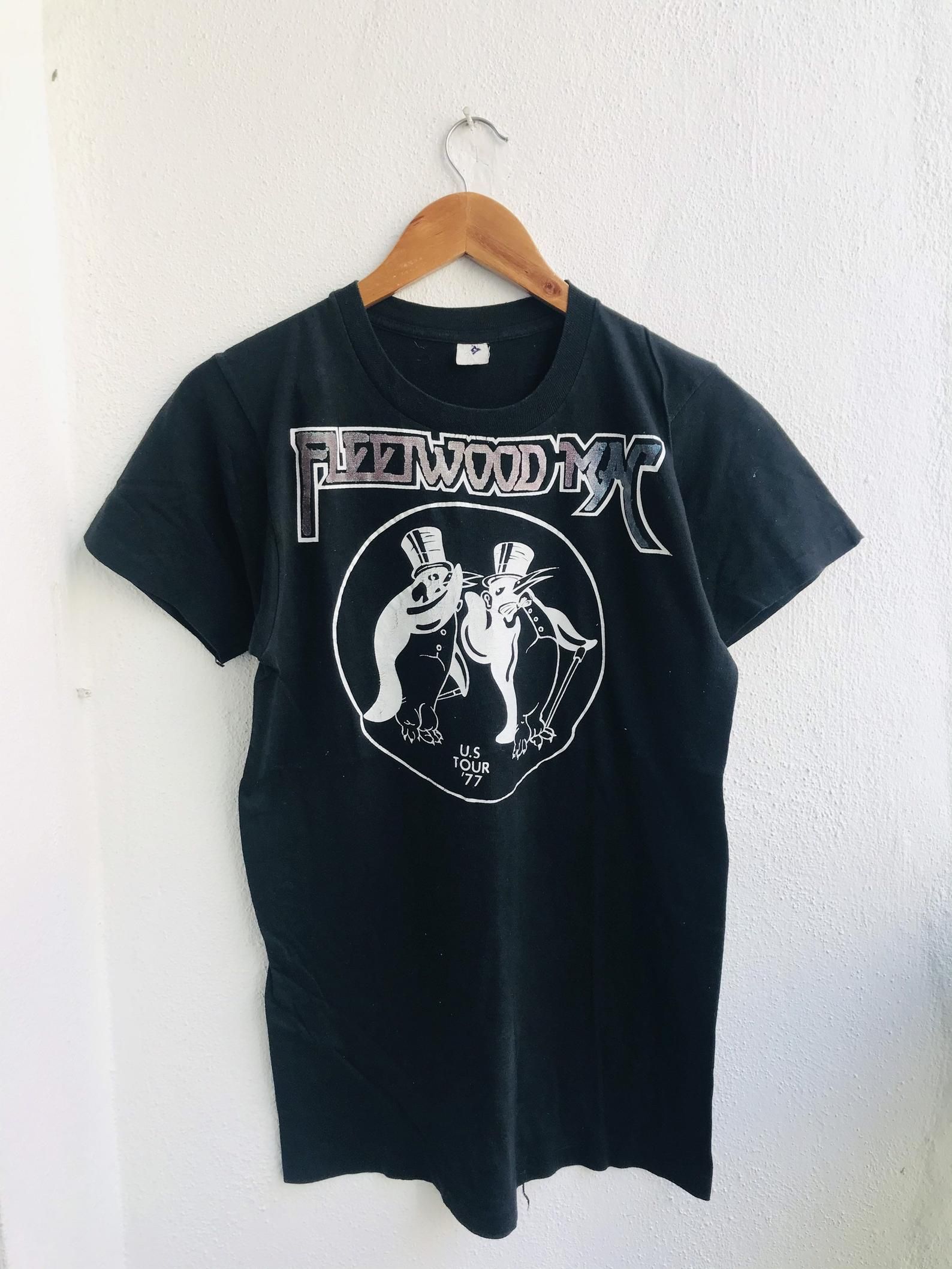 Vintage Fleetwood Mac Band Rumours Tour 1977 Soft Rock Music Band T-Shirt