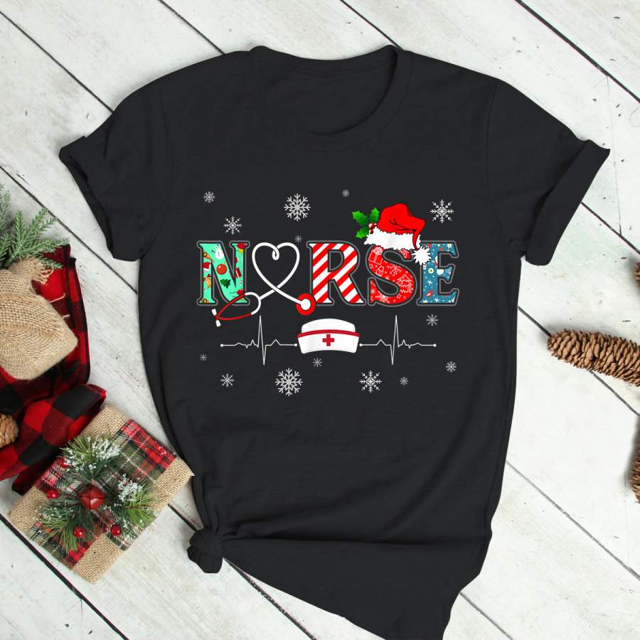 Nurse Christmas Santa Hat Snow Stethoscope Reindeer Xmas T-Shirt