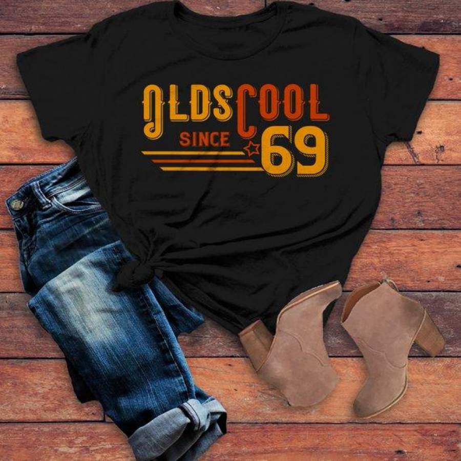 Women’s Vintage T Shirt 1969 Birthday Shirt Olds Cool 50th Birthday Tee Retro Gift Idea Vintage Tee Oldscool Shirts