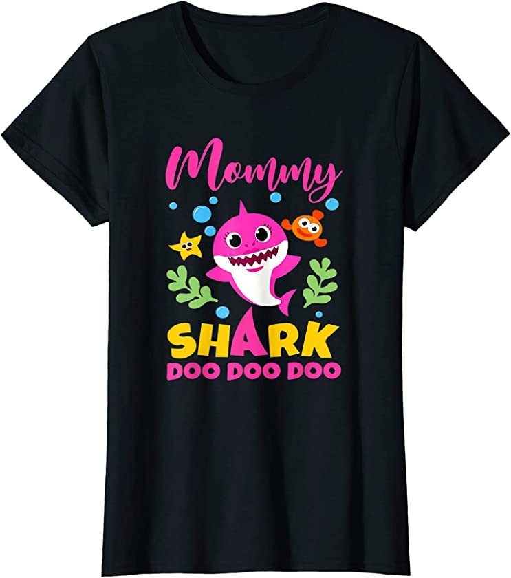 Womens Mom Mom Shark Funny Birthday Family Mother’s Day T-Shirt