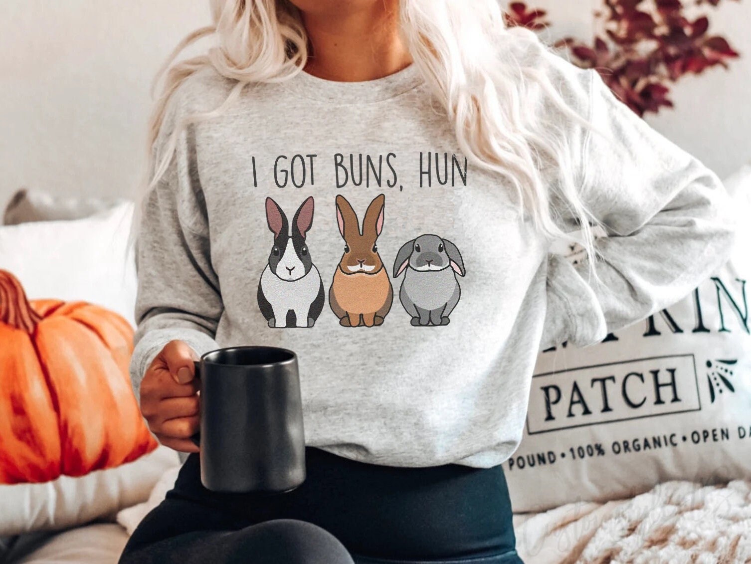 I Got Buns Hun Sweatshirt – Bunny Mom Sweater – Bunny Dad Crewneck – Bunny Lover shirt – Rabbit Lover Cute Bunny Birthday Christmas Gift