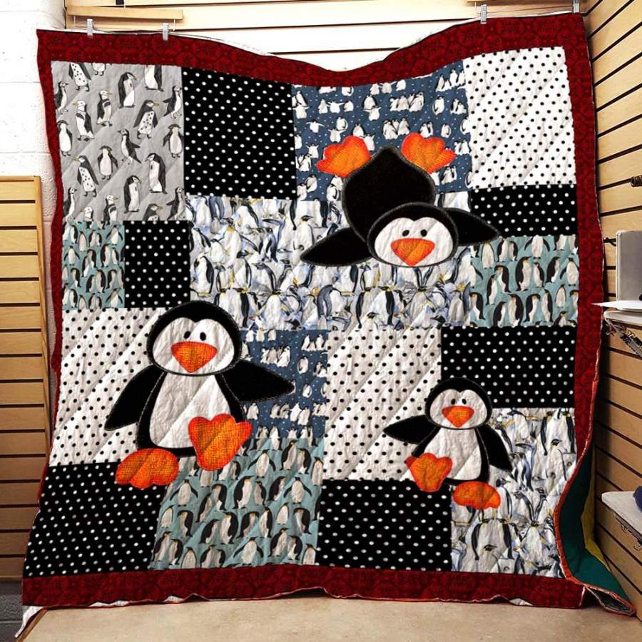 Picture Penguin Loves Quilt Blanket