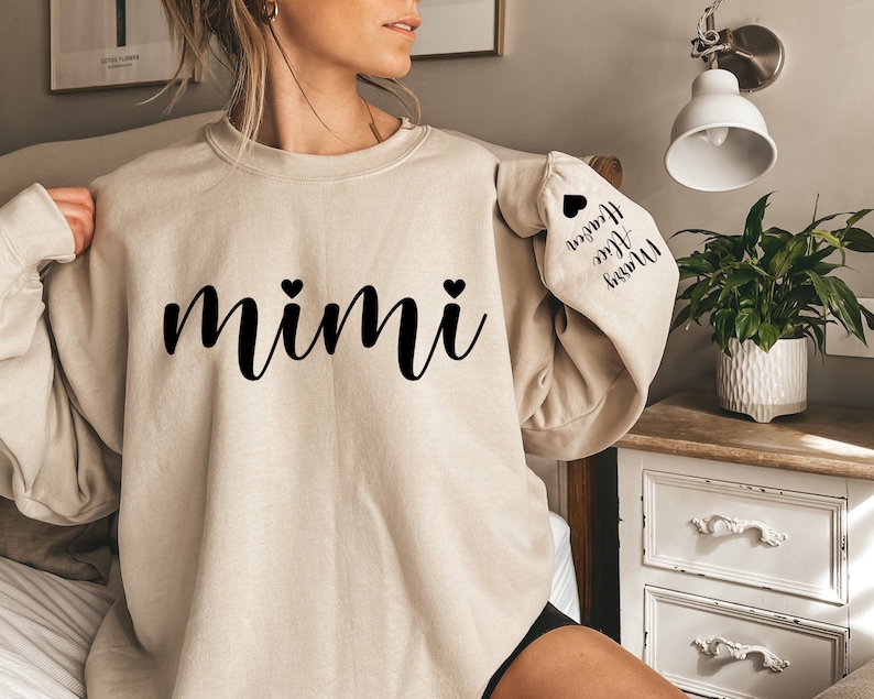 Personalized Mimi Sweatshirt with Kids Names on Sleeve, Mimi Sweater, Mimi Gift from Grandkids, Grandma Shirt,Grandma Gift, Pregnancy Reveal