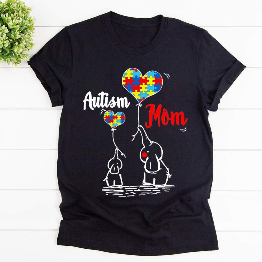 Autism elephant mom lover with kid elephane family lover black cotton t shirt for men and women S-6XL