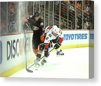 Calgary Flames V Anaheim Ducks Game Stephen Dunn Canvas Print