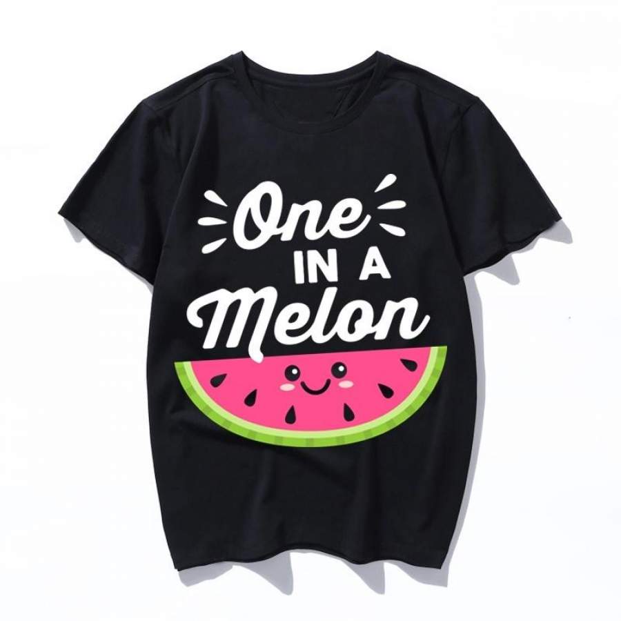 One In A Melon Watermelon Pun Kawaii Ullzang Harajuku Aesthetic T-Shirt Cartoon Print Short Sleeve Tops Tees Korean New Fashion Casual Women’S Men’S