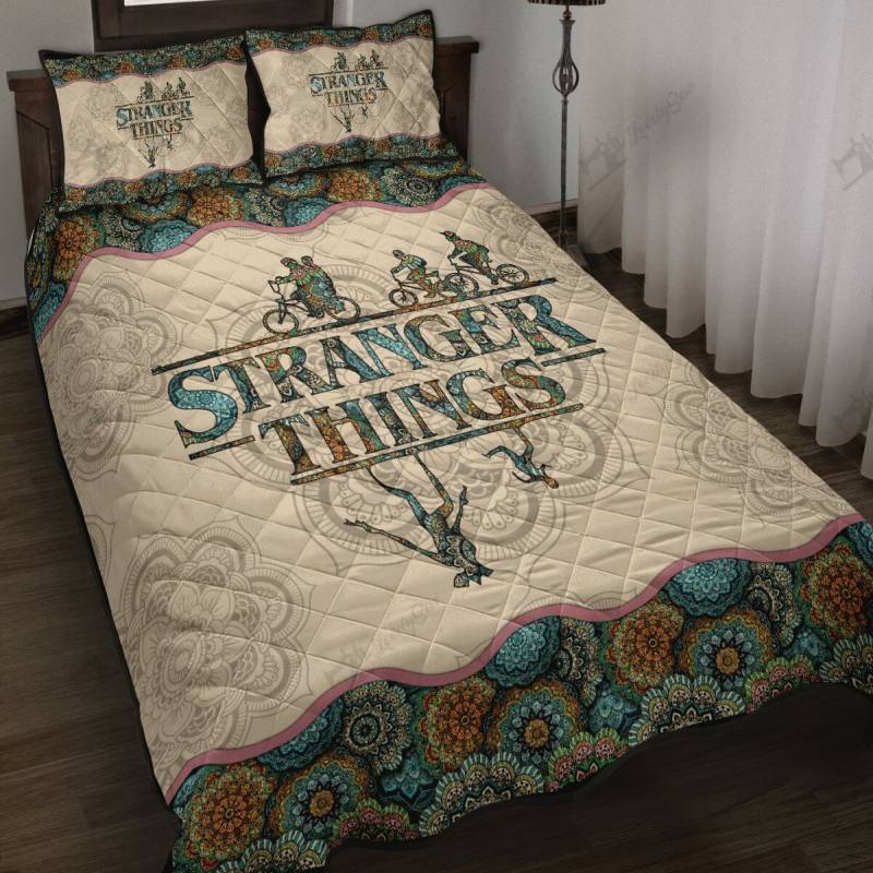 THE5009 Stranger Things Quilt Bed Set