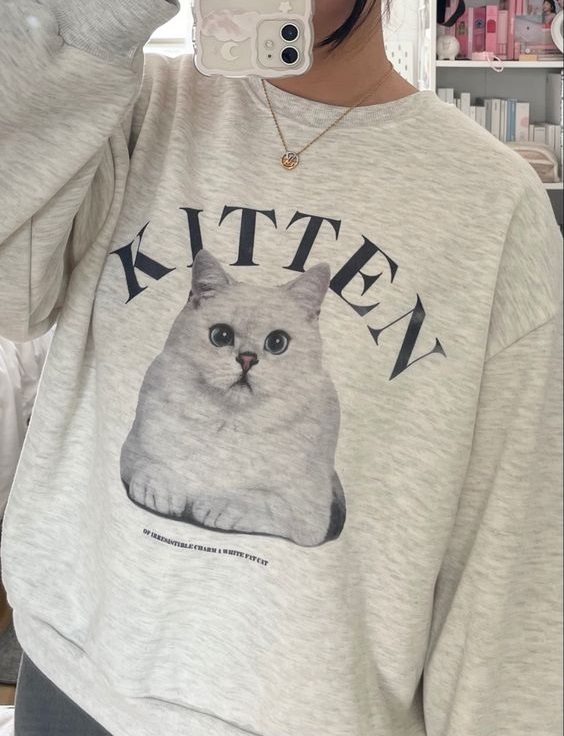 Kitten sweater shirt outfit