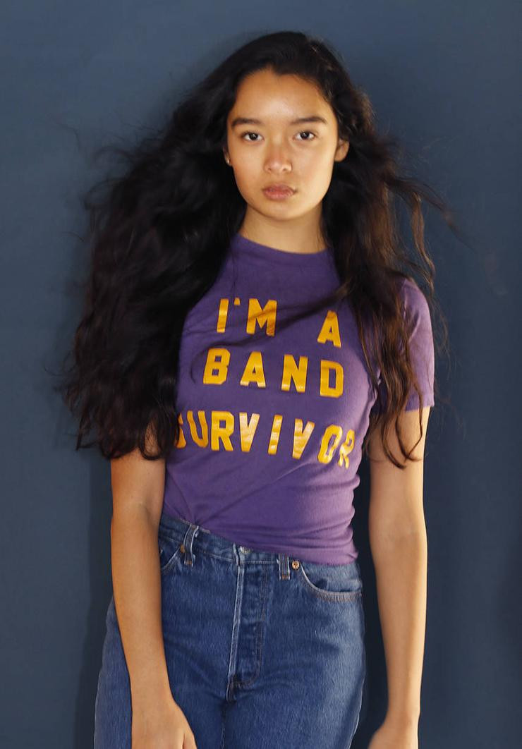 Vintage 80 S I A Band Survivor Block Letter Purple Novelty Graphic School Logo Screenstars Band Shirt