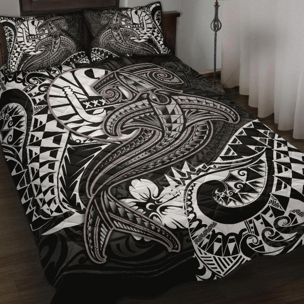 Tahiti Quilt Bed Set – White Shark Polynesian Tattoo