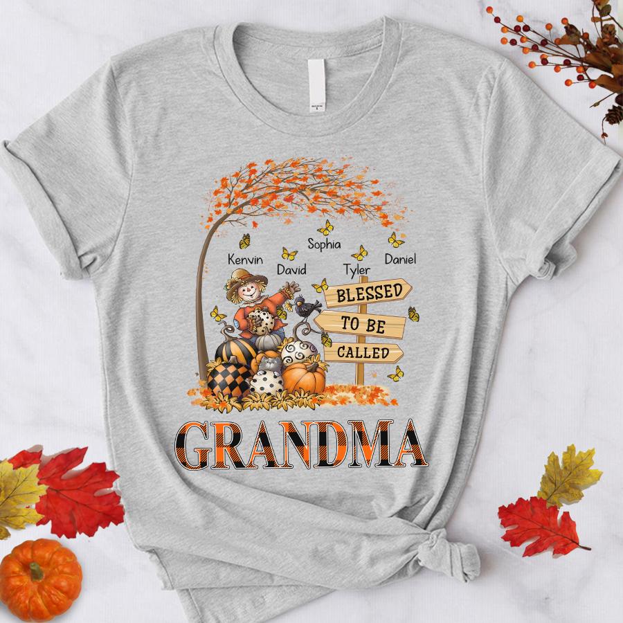 Blessed To Be Called Grandma Autumn, Personalized Grandma With Grandkids Name T-Shirt Women