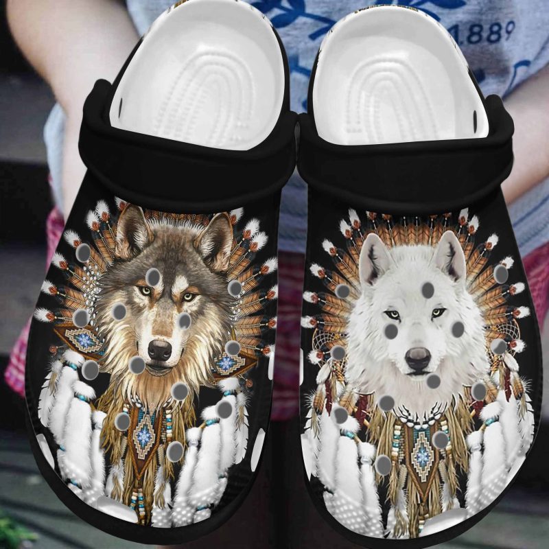 Couple Native Wolves Shoes – Brown And White Wolves Crocbland Clog Birthday Gifts For Couples Men Women