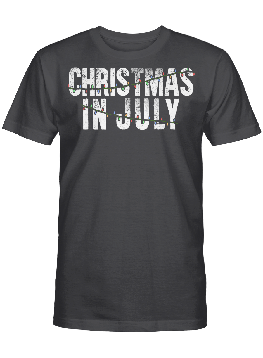 AmazeStyleZ Santa’s Reindeer, Ugly Christmas Sweater, Christmas Gift Ideas, Christmas In July Xmas Tree Lights Santa Beach Summer Retro T-Shirt