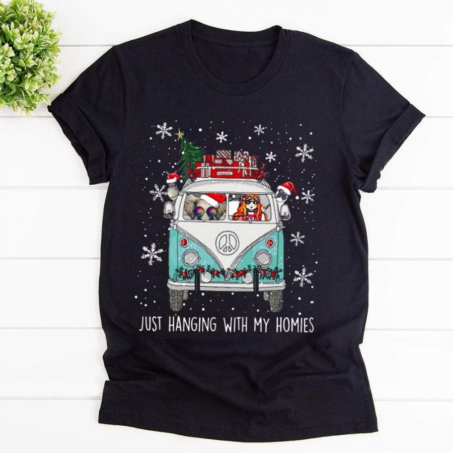 Hippie girls and elephant santa just hanging with my homie christmas tree gift snow winter black cotton t shirt for men and women S-6XL